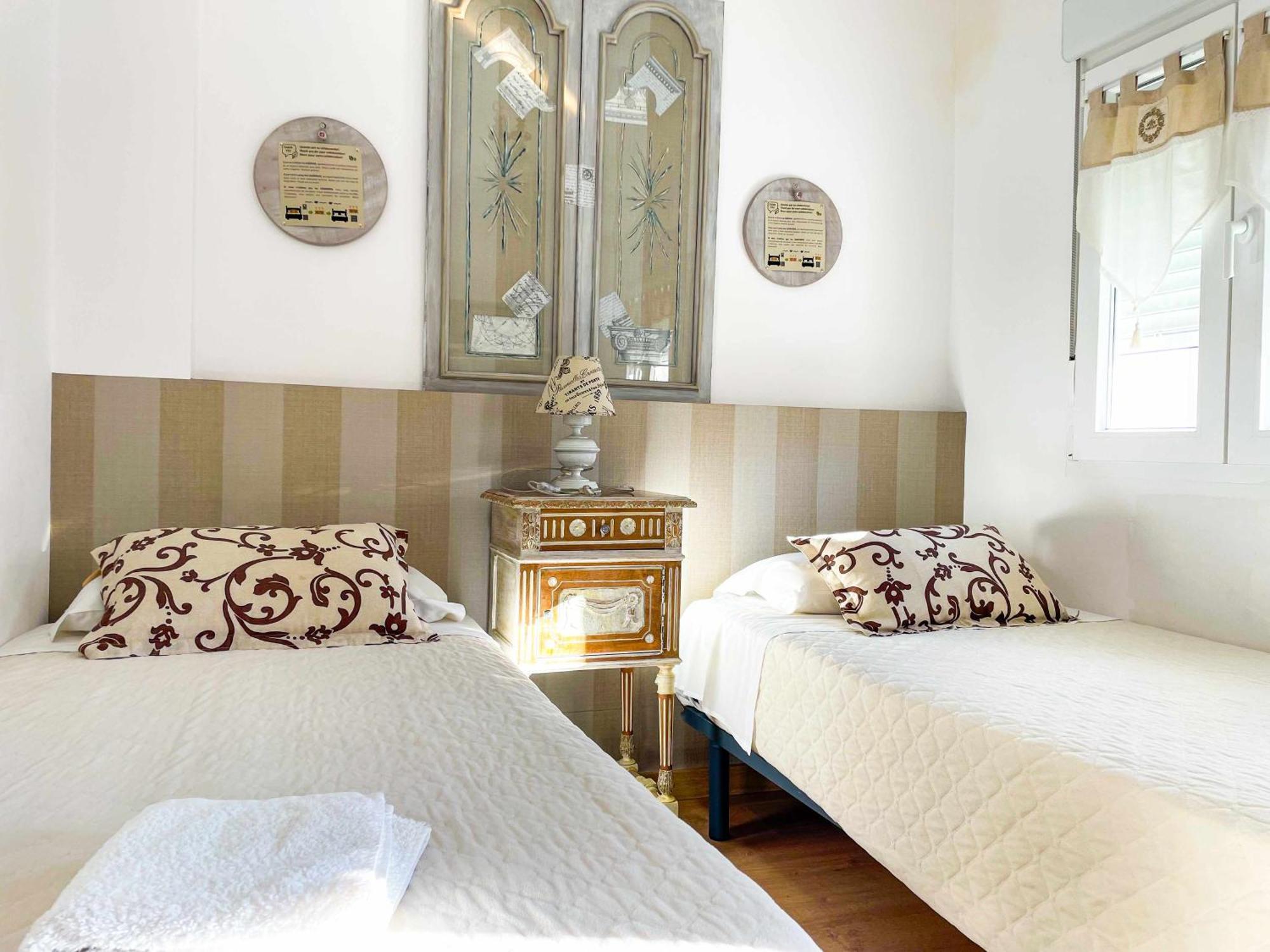 Oak Palace Oakplacescom León Εξωτερικό φωτογραφία
