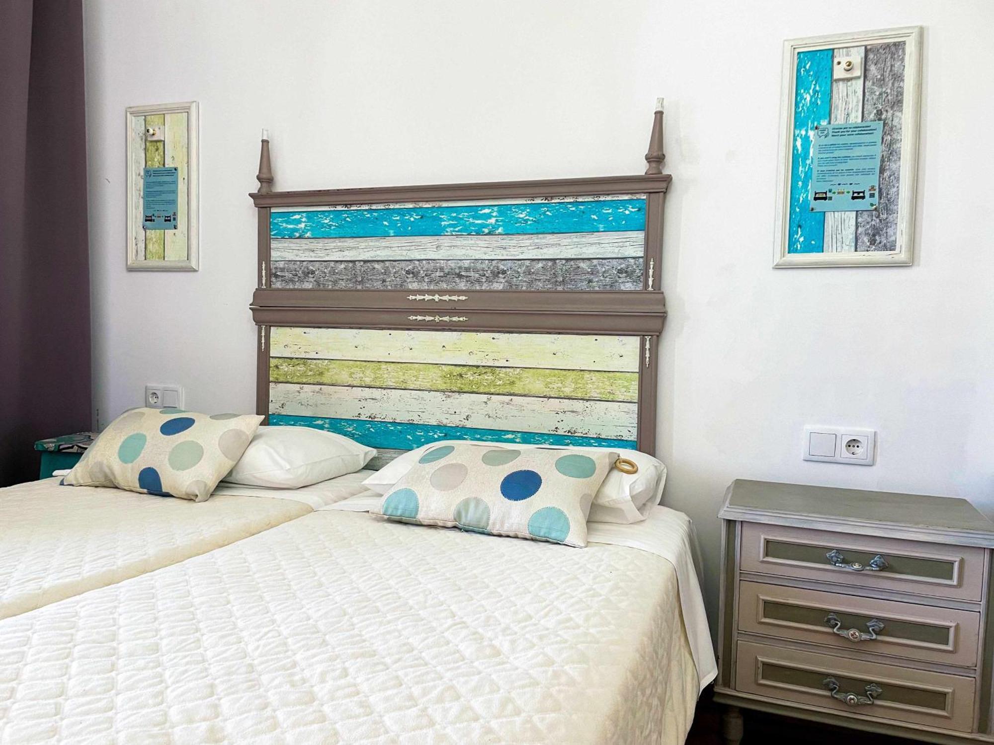 Oak Palace Oakplacescom León Εξωτερικό φωτογραφία