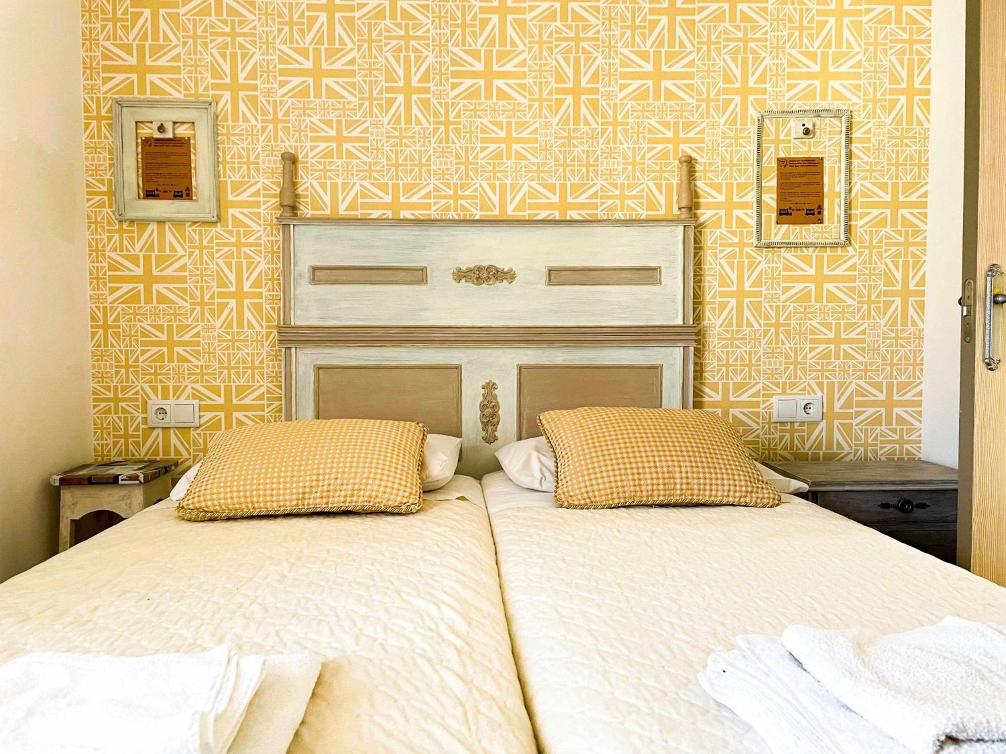Oak Palace Oakplacescom León Εξωτερικό φωτογραφία